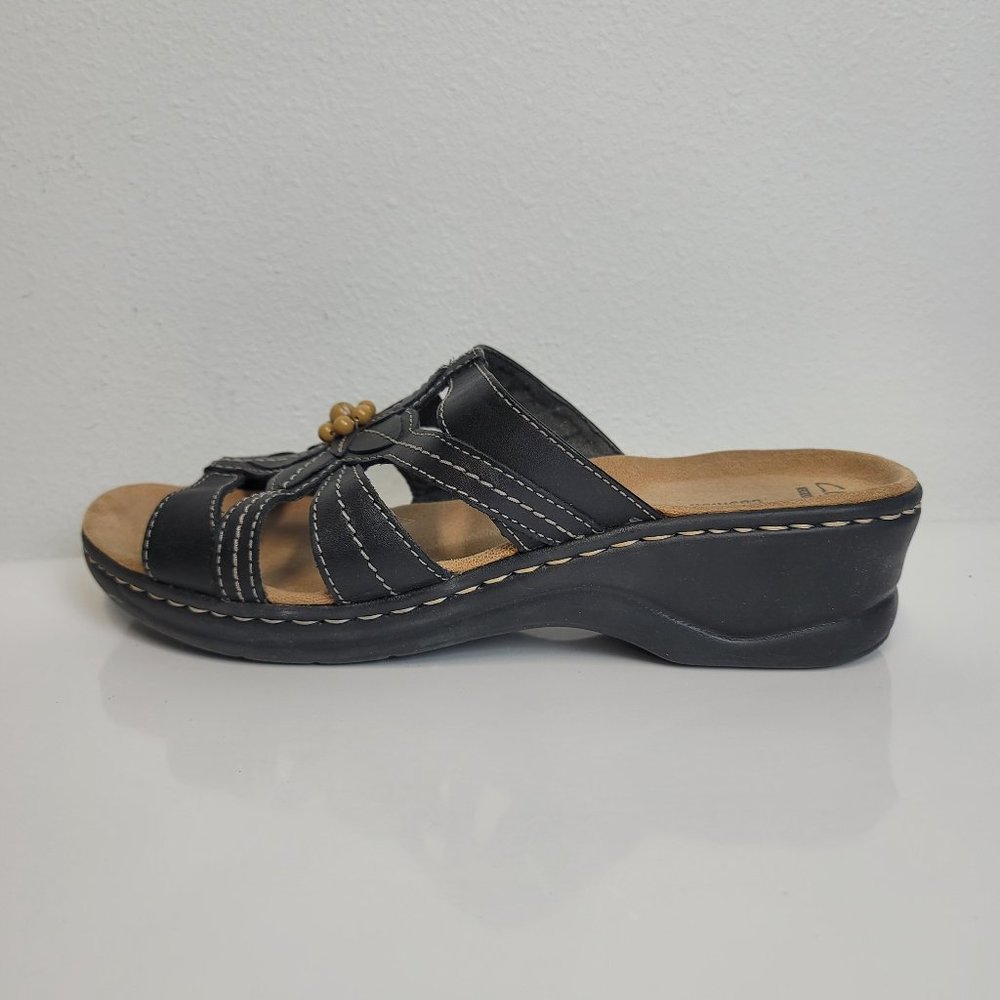 Clarks Collection Soft Cushion Slide in Sandals 12